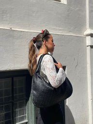 Large Everyday Tote Handbag | Spacious & Stylish | Elegant Design | Versatile Use