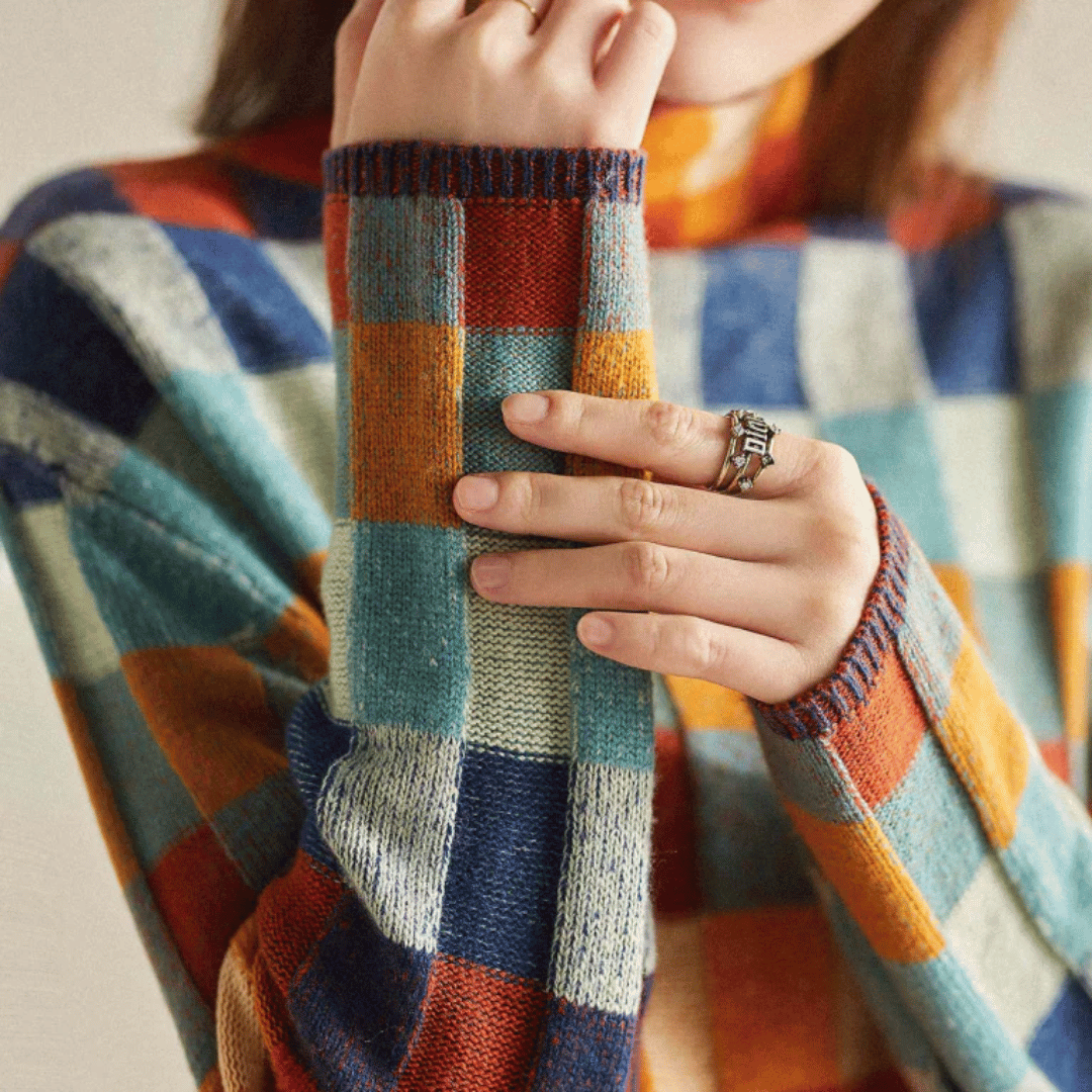 Women’s Turtleneck Jumper in Classic Roll Neck Style | Elegant Winter Knitwear