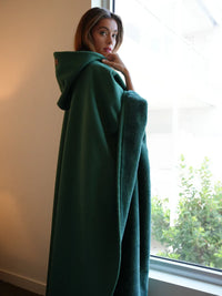 Oversized Hoodie Blanket | Hooded Blanket | Warm & Breathable