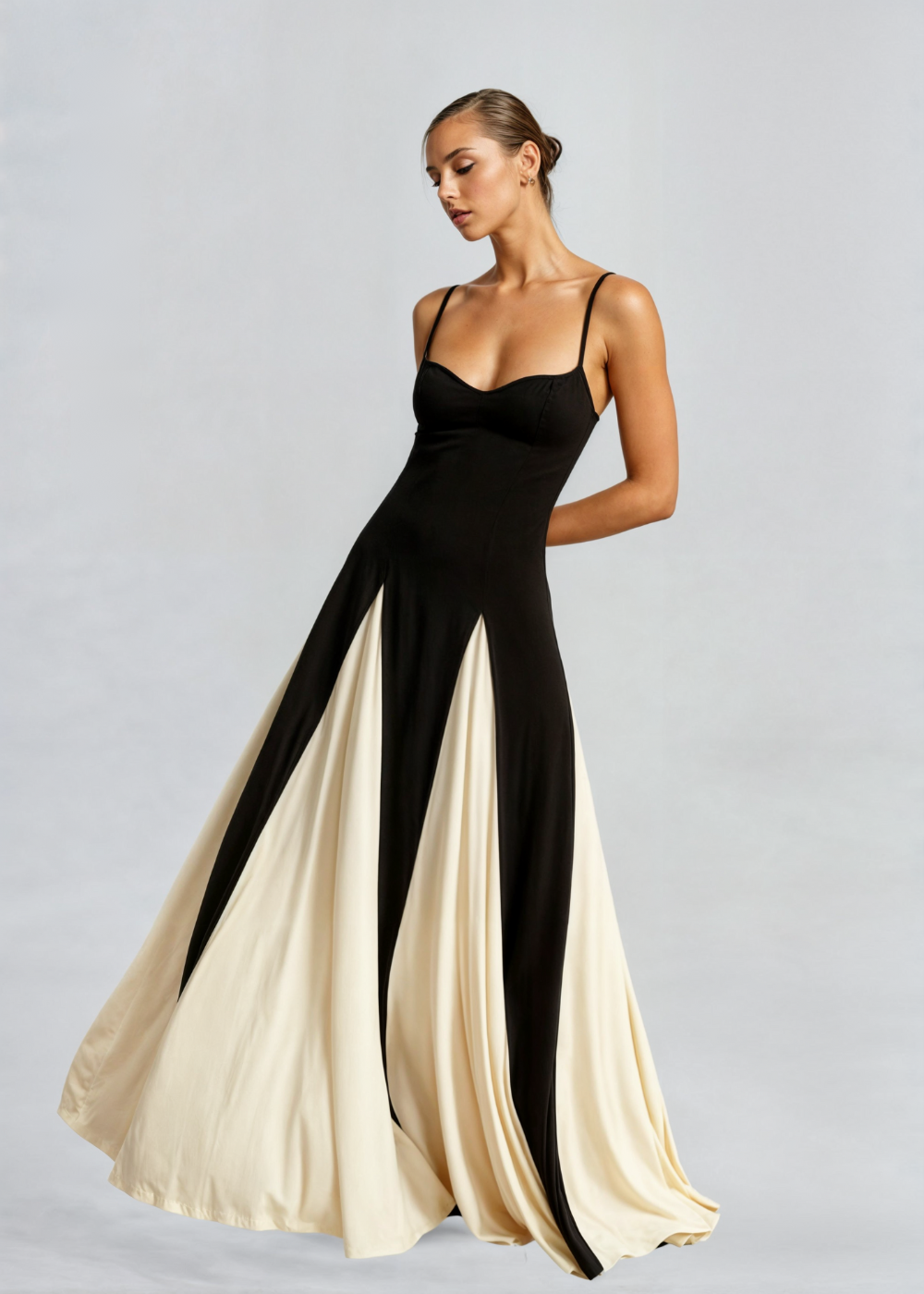 Women’s Elegant Maxi Dress in Flowing Evening Style | Formal Occasion Dress