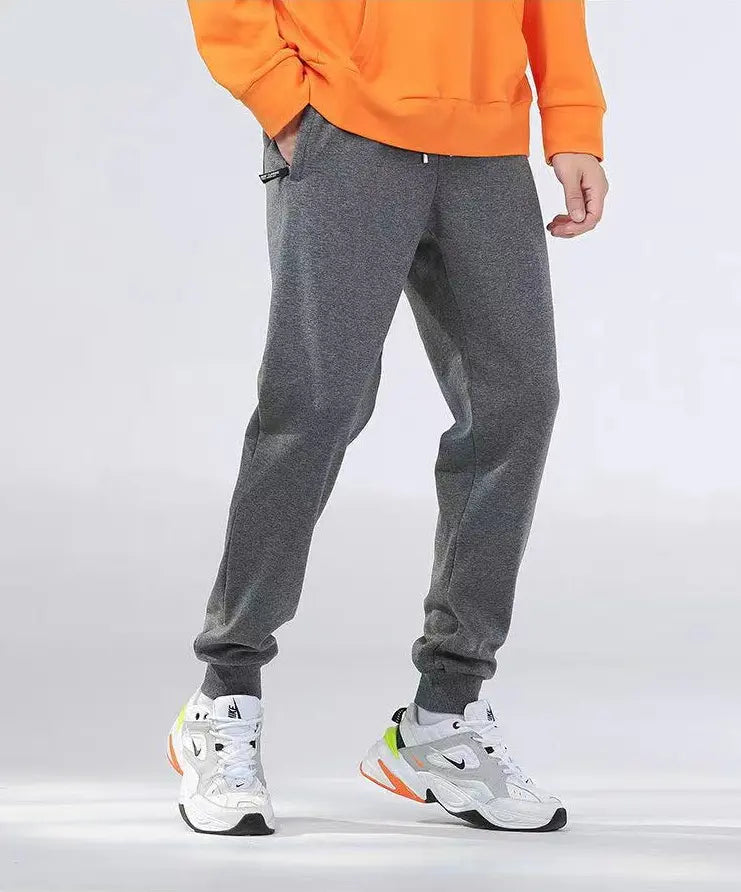 Men’s Fleece-Lined Joggers in Winter Style | Warm Tracksuit Bottoms