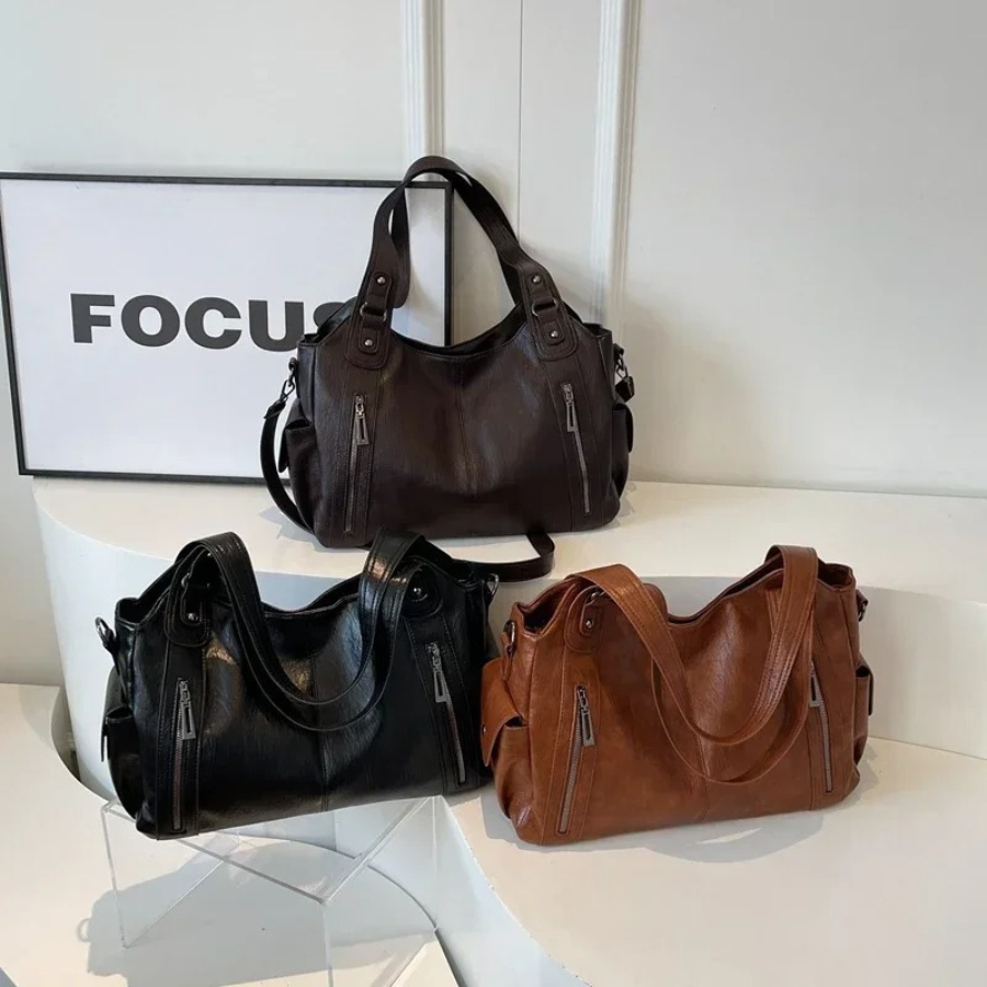Women’s Shoulder Bag in Classic Crossbody Style | Elegant Everyday Handbag
