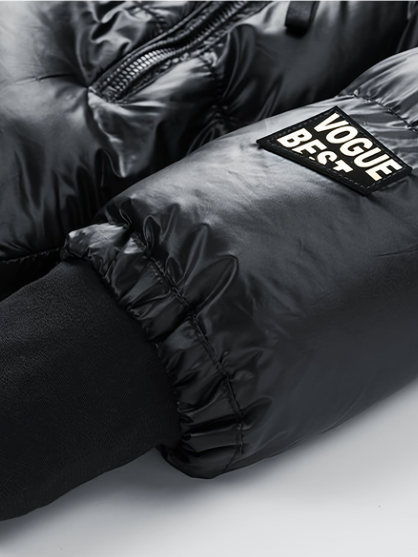 Men’s Puffer Jacket in Loose Fit Style | Warm Winter Coat