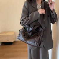 Women’s Shoulder Bag in Classic Crossbody Style | Elegant Everyday Handbag