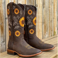 Women’s Cowboy Boots in Classic Western Style | Versatile All-Season Footwear