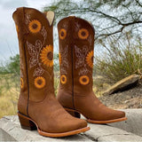 Women’s Cowboy Boots in Classic Western Style | Versatile All-Season Footwear