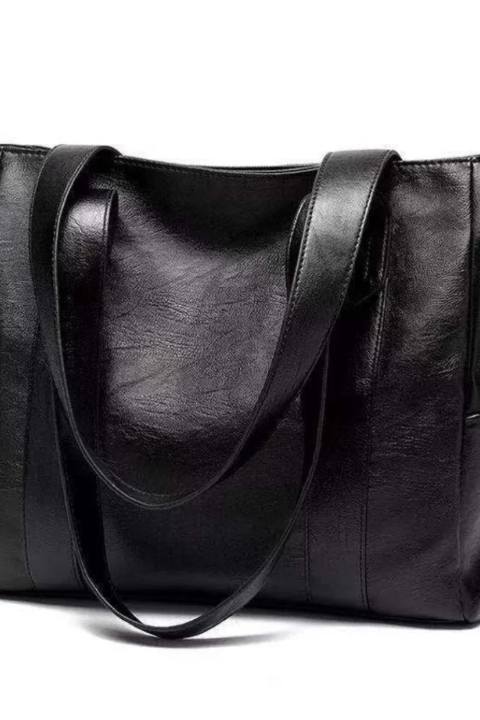 Women’s Shoulder Bag in Classic Vintage Style | Elegant Everyday Handbag