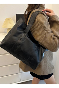 Women’s Shoulder Bag in Classic Vintage Style | Elegant Everyday Handbag