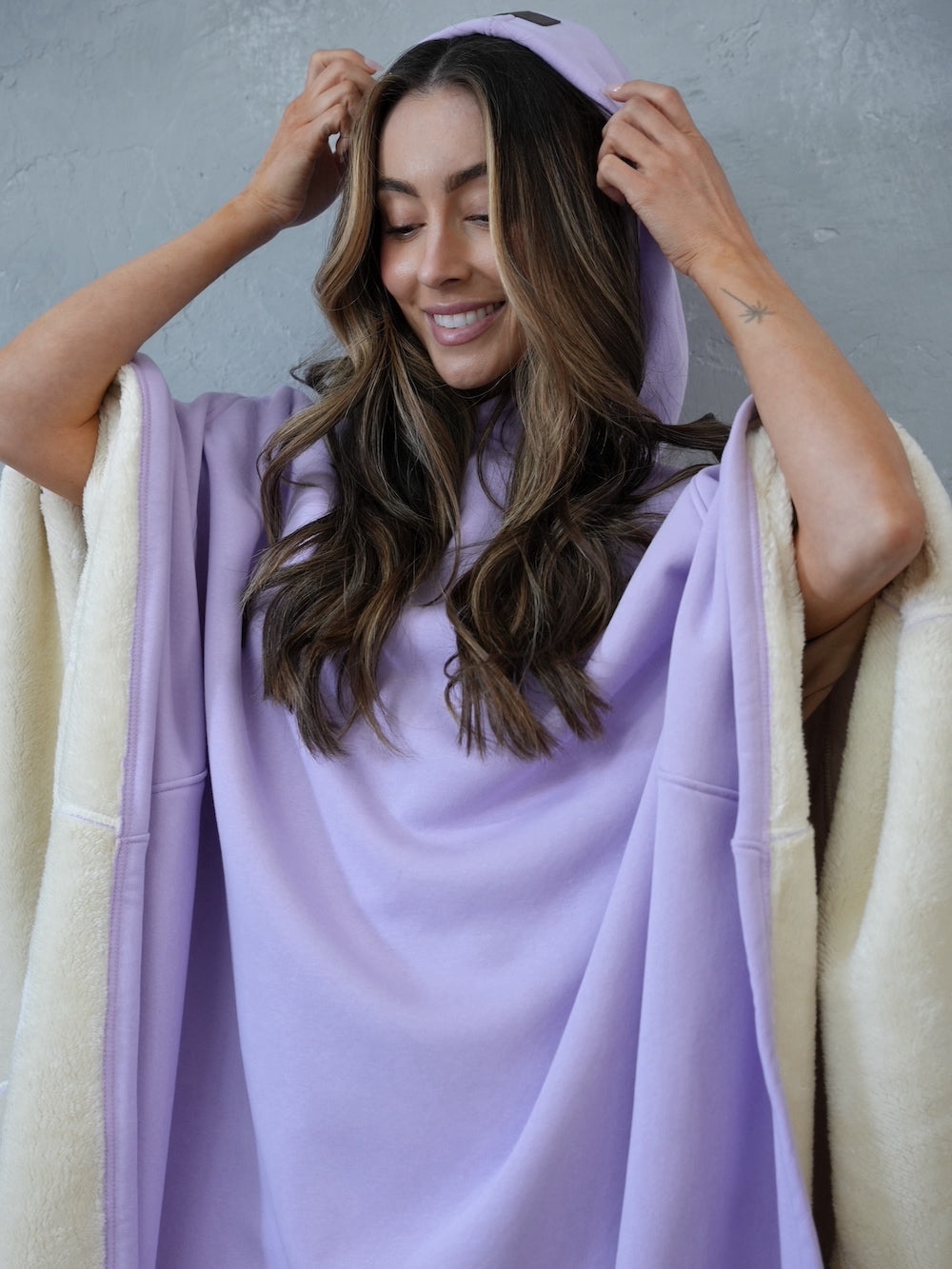 Unisex Poncho Hoodie in Fleece Style | Oversized Warm Hooded Sweatshirt