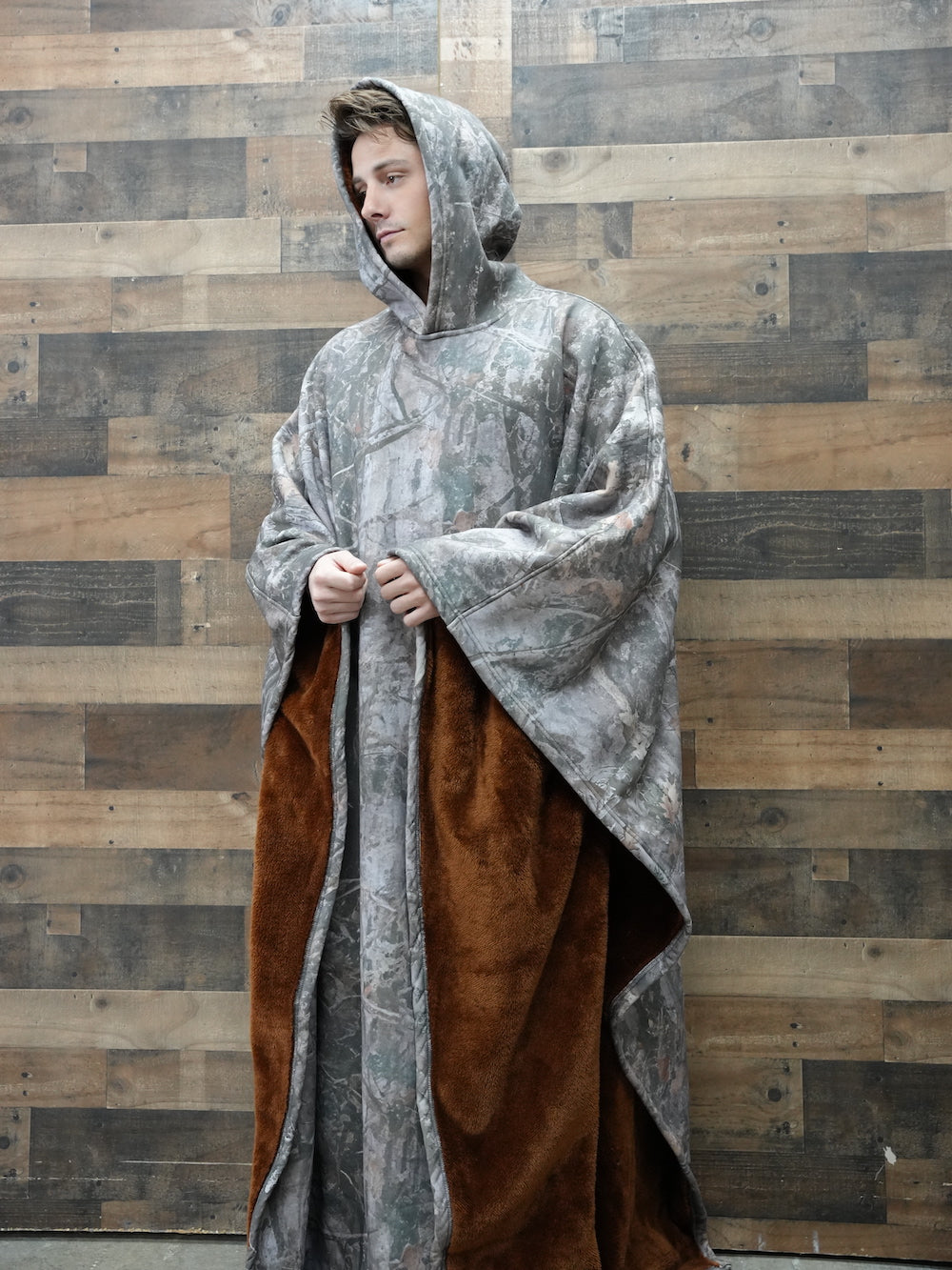 Unisex Poncho Hoodie in Fleece Style | Oversized Warm Hooded Sweatshirt