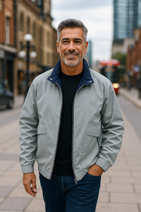 Men’s Lightweight Windbreaker Jacket in Casual Outdoor Style | Breathable Weatherproof Jacke