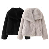 Women’s Faux Fur Winter Coat with Fold-Over Collar | Elegant Fluffy Jacket