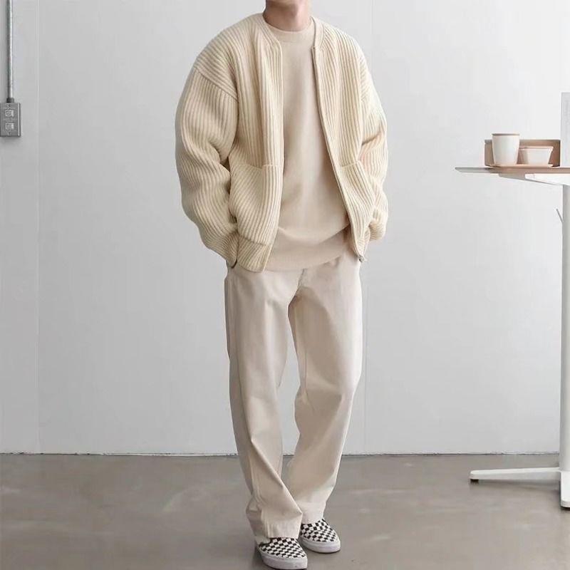 Men’s Zip Up Cardigan Vest in Minimal Knitwear Style | Casual Sleeveless Sweater