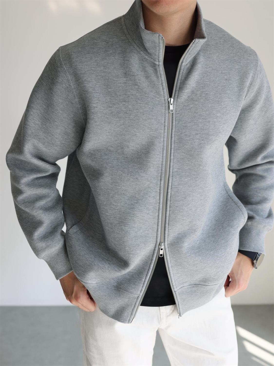 Men’s Zip Up Cardigan in Minimal Knitwear Style | Casual Everyday Sweater