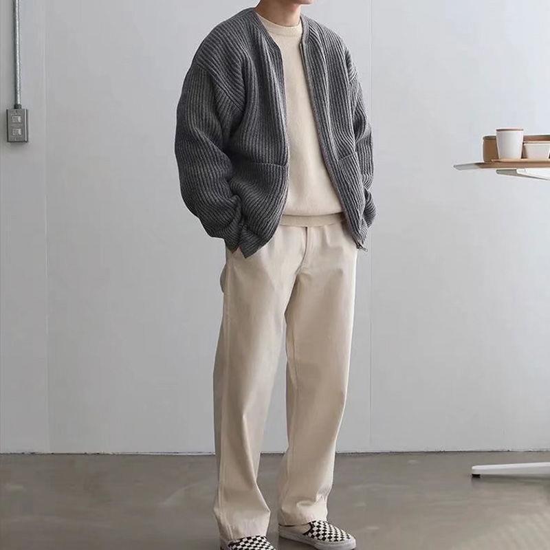 Men’s Zip Up Cardigan Vest in Minimal Knitwear Style | Casual Sleeveless Sweater