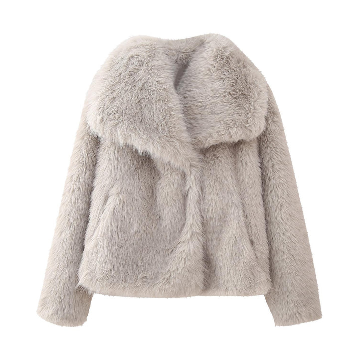 Women’s Faux Fur Winter Coat with Fold-Over Collar | Elegant Fluffy Jacket