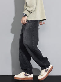 Men’s Straight Leg Jeans in Loose Fit | Classic Durable Denim Trousers