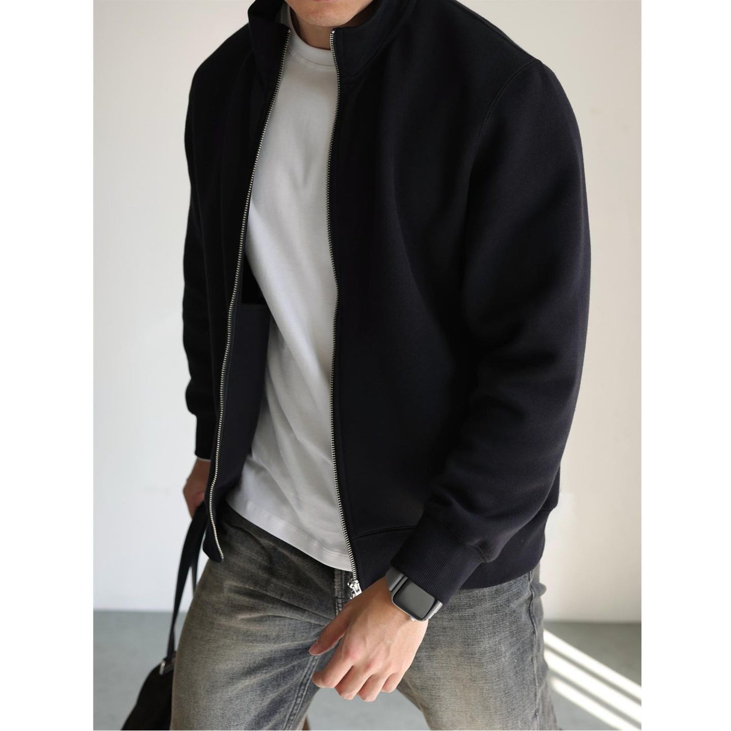 Men’s Zip Up Cardigan in Minimal Knitwear Style | Casual Everyday Sweater