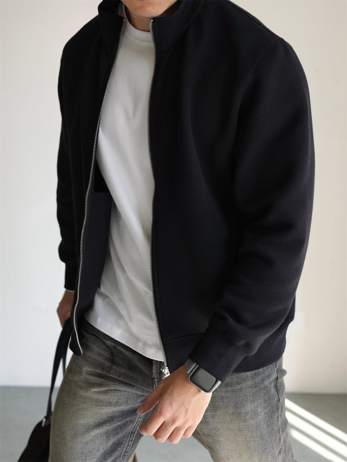 Men’s Zip Up Cardigan in Minimal Knitwear Style | Casual Everyday Sweater