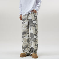 Men’s Cargo Jeans in Loose Fit Streetwear Style | Baggy Camo Trousers