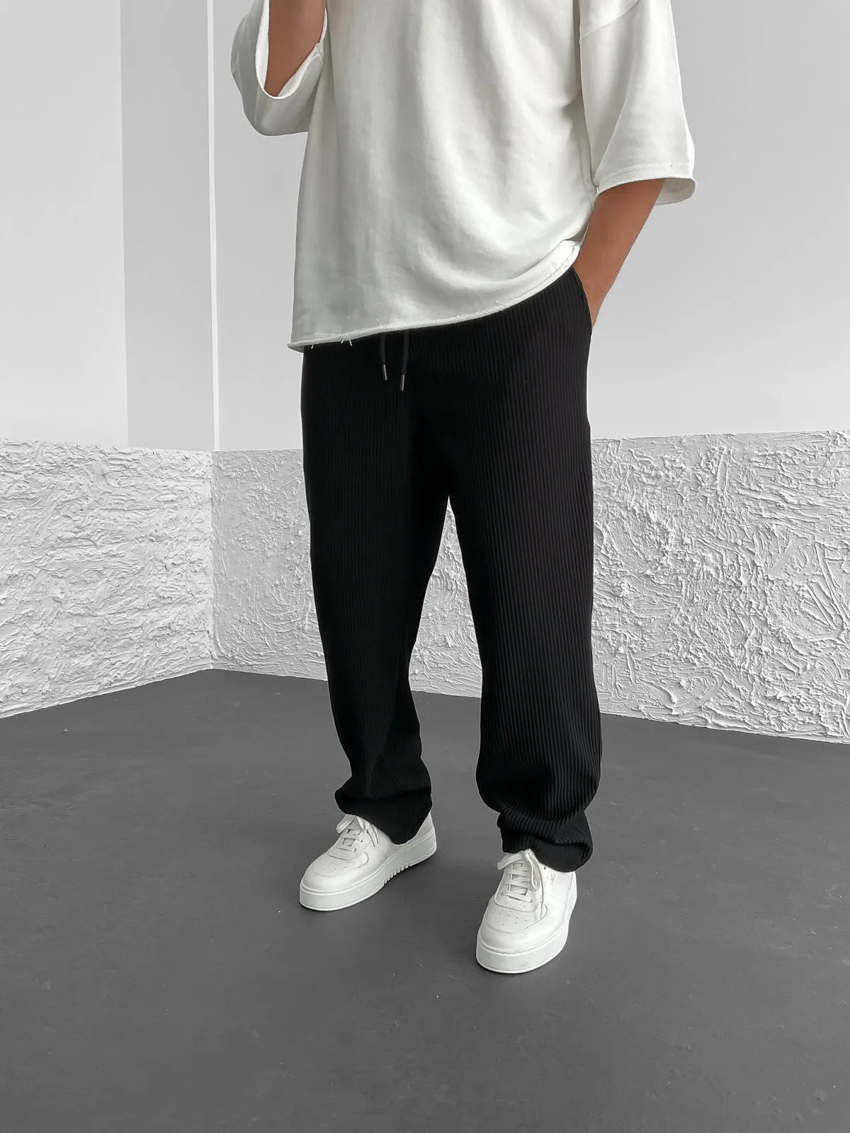 Men’s Ribbed Trousers | Elastic Waistband | Adjustable Drawstring | Relaxed Straight-Leg Fit