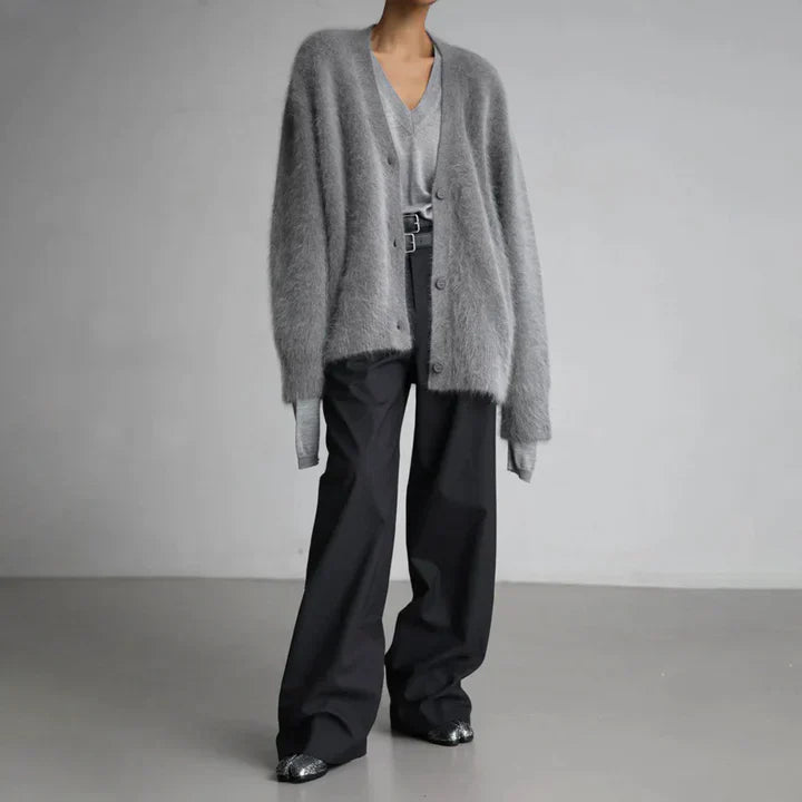 Soft Knit Buttoned Cardigan | Relaxed Fit | Warm Autumn Comfort | Casual Layer