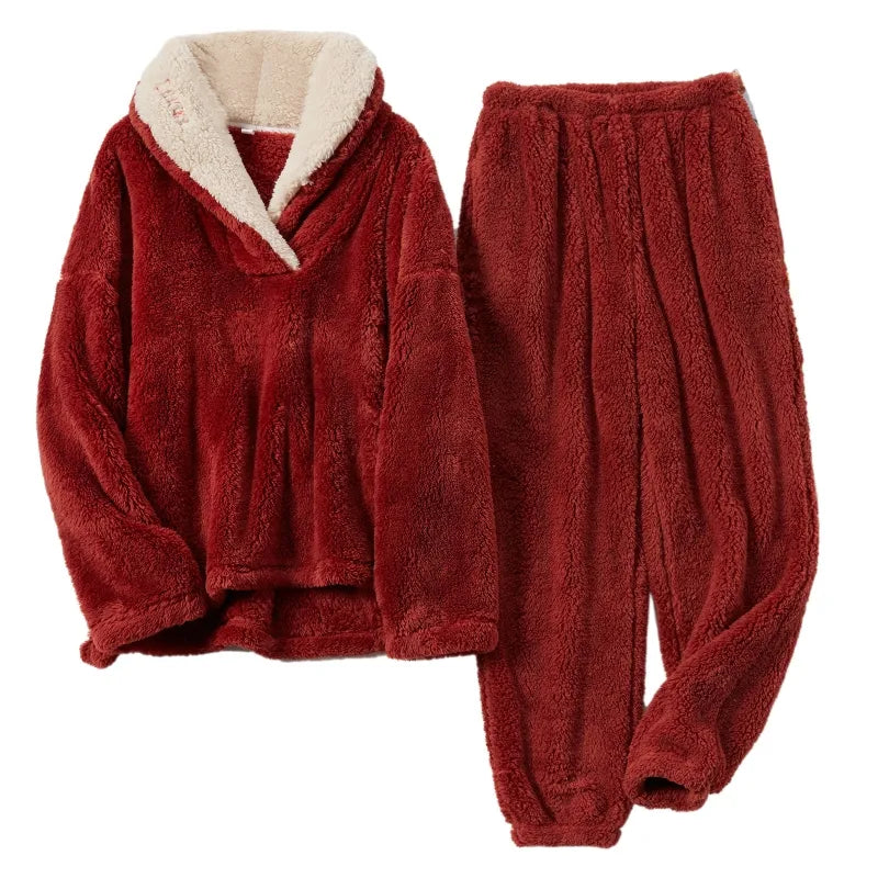 Women’s Fleece Pyjama Set with Long Sleeves | Warm Winter Nightwear