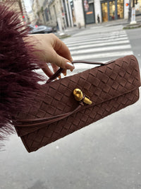 Elegant Shoulder Bag | Gold Bow Detail | Timeless Minimalist Style | Everyday Use