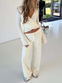 Two-Piece Pilates Set | V-Neck Top | Wide Leg Pants