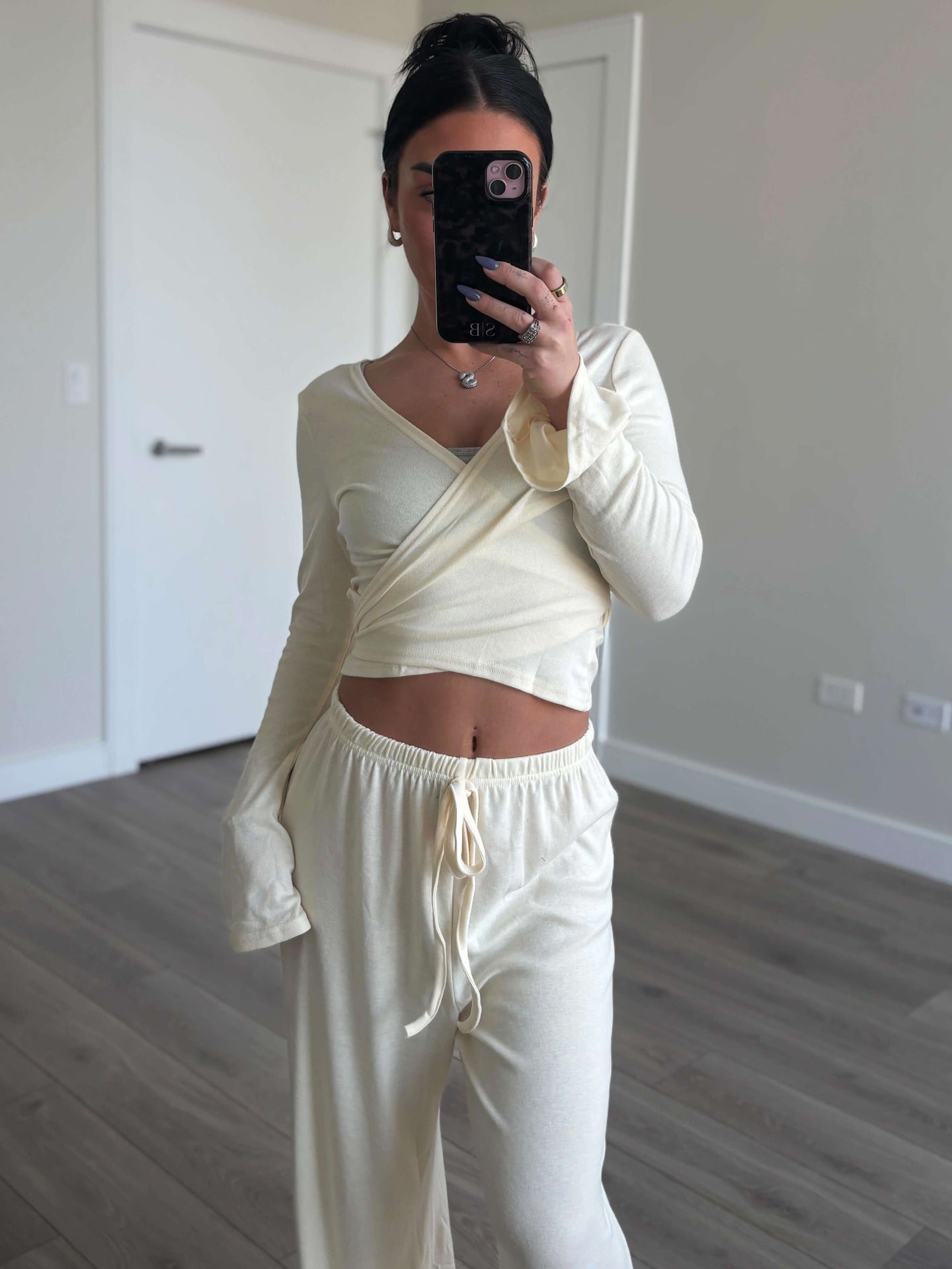 Two-Piece Pilates Set | V-Neck Top | Wide Leg Pants