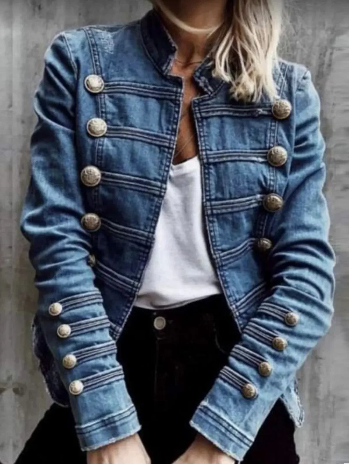 Women’s Vintage Denim Jacket in Casual Streetwear Style | Classic Ladies Jacket