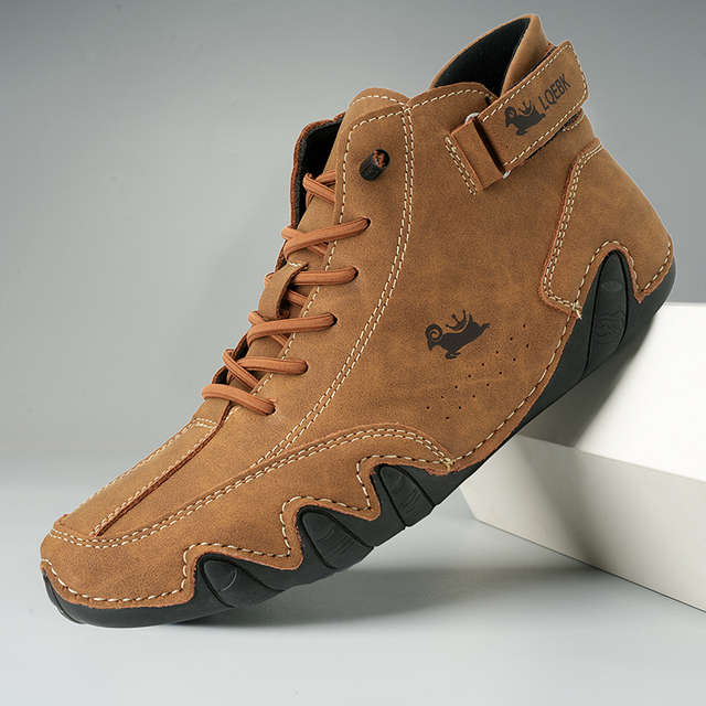 Men’s Barefoot Shoes in Natural Walking Style | Comfortable Waterproof Trainers