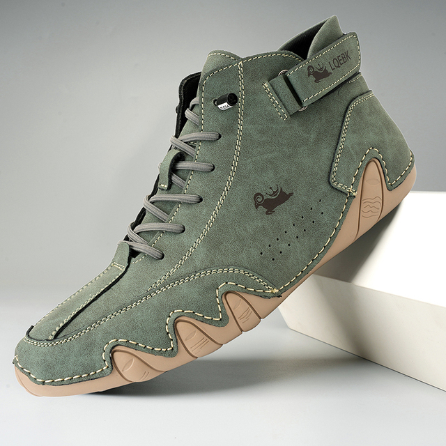 Men’s Barefoot Shoes in Natural Walking Style | Comfortable Waterproof Trainers