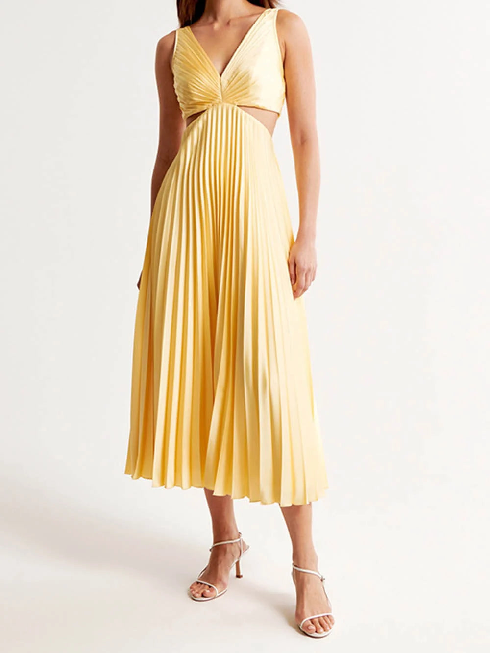 Elegant Pleated Evening Dress | Midi Length | Timeless Style