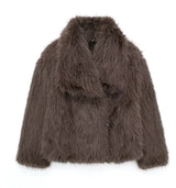Women’s Faux Fur Winter Coat with Fold-Over Collar | Elegant Fluffy Jacket