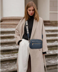 Women’s Shoulder Bag in Classic Crossbody Style | Spacious Everyday Handbag