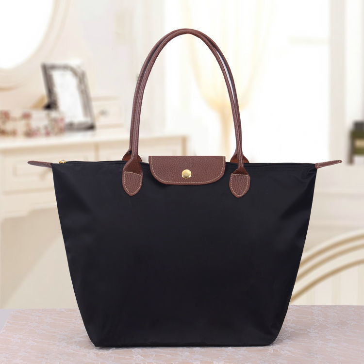 Women’s Shoulder Bag in Structured Crossbody Style | Elegant Everyday Handbag